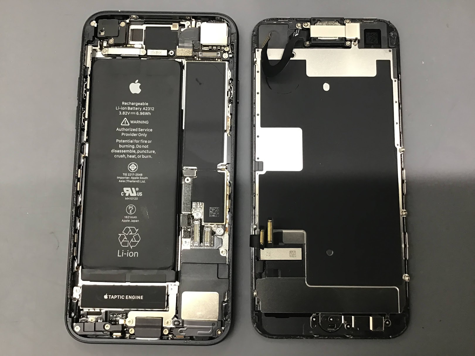 iPhoneSE2ならデータそのまま修理可能なスマホ修理工房橋本店へ！